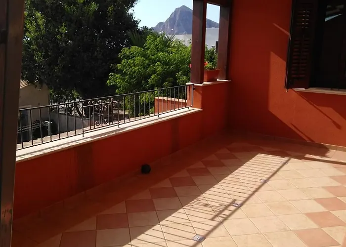 I Mennuli 公寓 库斯托纳奇