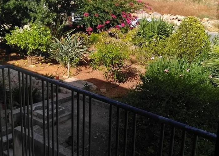 公寓 I Mennuli 库斯托纳奇